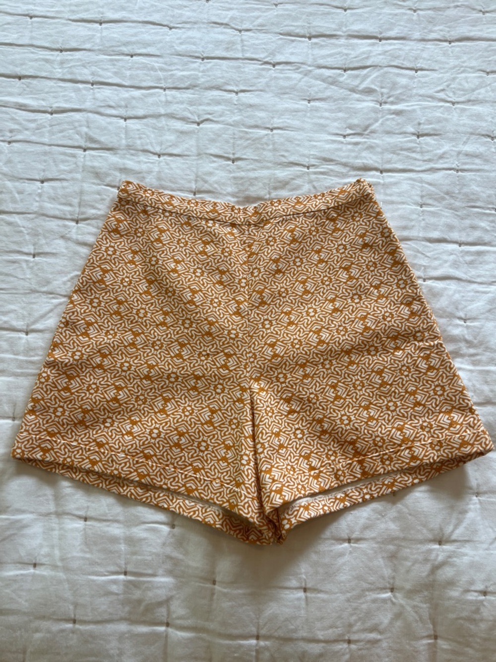 NWT Julia Amory Kelly Shorts Saffron Marigold